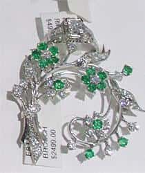 Exquisit platinum broach